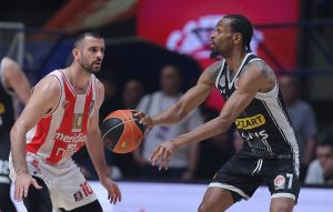 (POLUVREME) ODLIČNO FINALE KLS: Partizan ima minimalnu prednost, gledamo zanimljivu košarku!