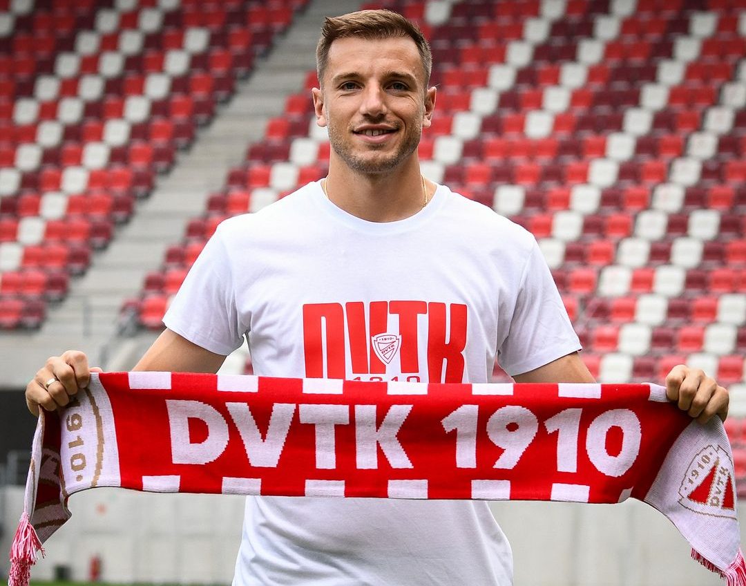 @sinisasanicanin a DVTK játékosa! .#DVTK #football #csakadiosgyor #welcome #newplayer #goodluck (1)