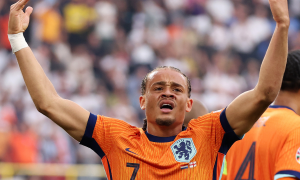 (POLUVREME) BOMBA ĆAVIJA SIMONSA: Englezi konačno pokazali pravu igru! (VIDEO)