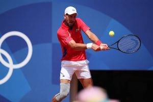 DOBRE VESTI ZA NOVAKA: Još jedan potencijalna „mina“ za Đokovića prerano završila takmičenje u Parizu!