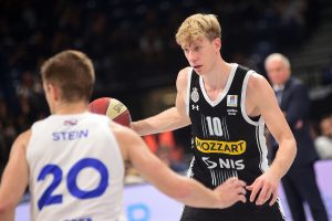 JARAMAZ STIGAO U ŠPANIJU: Ognjena dočekali navijači i poželeli mu dobrodošlicu!