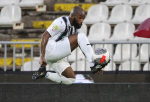 KALULU SMATRA DA IGRA NA POGREŠNOM MESTU U PARTIZANU: Došao je novi trener i igraću na drugačijoj poziciji!