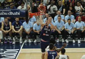 NE VIĐAMO GA OVAKVOG ČESTO: Pogledajte burnu reakciju Nikole Jokića na dekocentraciju naših košarkaša (VIDEO)