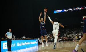 (POLUVREME) SRBIJA PONOVO BEZ BOGDANOVIĆA: Naši momci pružaju veliku borbu protiv Amerike! (VIDEO)