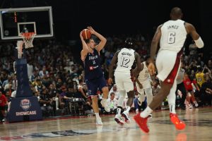 FIBA NAJAVILA SPEKTAKL: Srbija predvođena Bogdanom i Jokićem udara na američki „drim tim“! (FOTO)