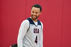 HOĆE LI OVO UPLAŠITI SRBIJU? Stef Kari oduševio sve na treningu, mogu li Orlovi protiv ovoga? (VIDEO)