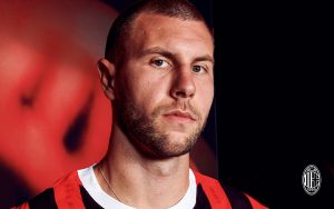 ALEGRI ZABRINUT: Pavlović zbog povrede ostao u svlačionici na poluvremenu!