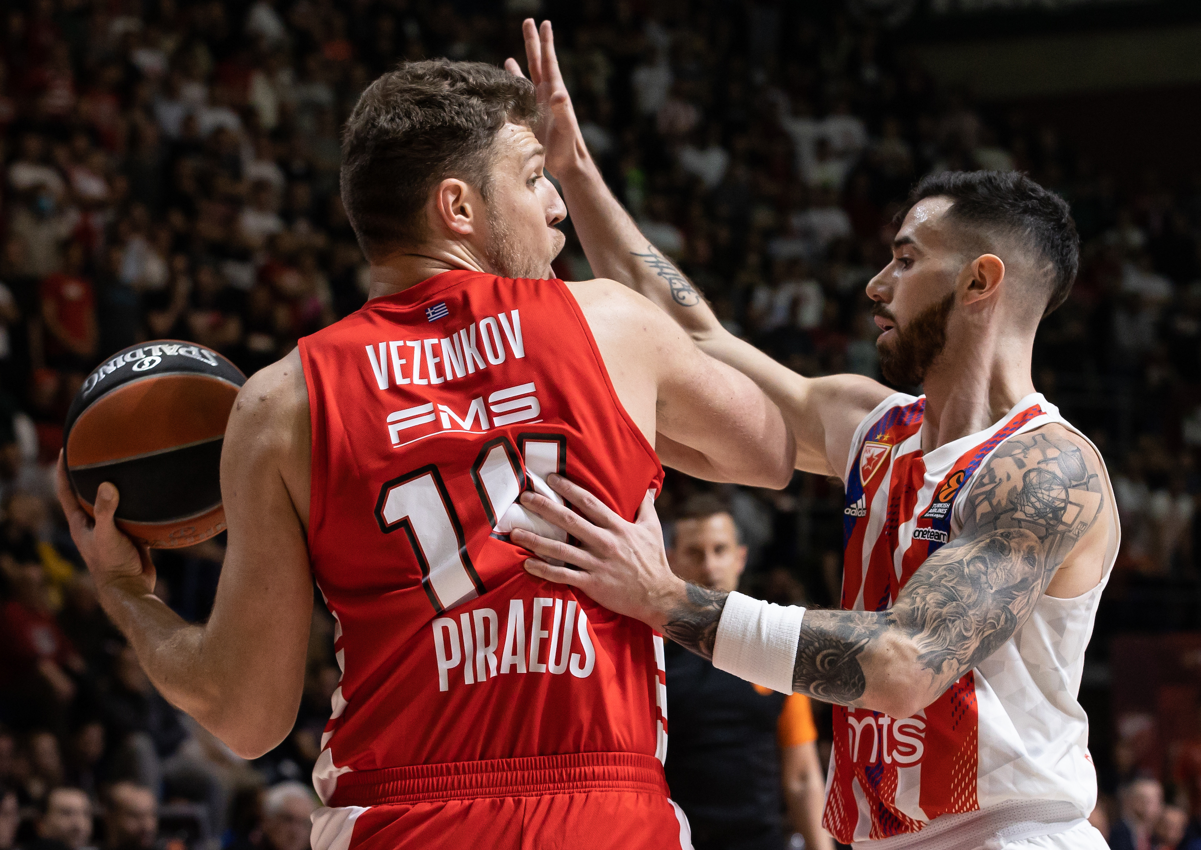 Crvena Zvezda mts Belgrade and Olympiacos Piraeus Basket 2022/2023 Turkish Airlines EuroLeague