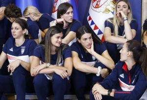 DOBRE VESTI ZA ODBOJKAŠICE SRBIJE: Amerikanke šokantno izgubile posle velike drame!