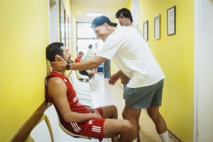 ŠAMPIONI NA OKUPU, KREĆU U ODBRANU SVIH TROFEJA: Zvezda počela pripreme, tu su i nova lica! (FOTO) (VIDEO)