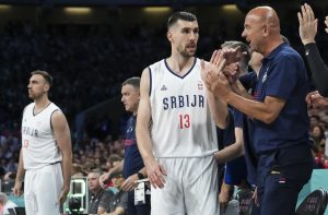 SRBIJA POVELA PROTIV AUSTRALIJE: Dobrić i Bogdanović trojkama doneli prednos Orlovima!