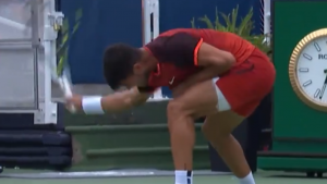 KOLIKO JE TEŠKO BITI NA NIVOU VELIKE TROJKE: Alkaraz u očaju lomio rekete i izgubio od veterana! (VIDEO)