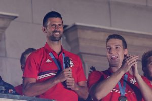 EVO KOLIKO SRBI VOLE ĐOKOVIĆA: Ovaj sinoćni snimak sa beogradskih ulica to najbolje dokazuje! (VIDEO)