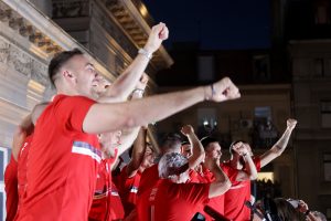 PA, SLAVLJE TEK POČINJE: Evo u kom restoranu će najuspešniji srpski sportisti provesti ostatak noći! (VIDEO)