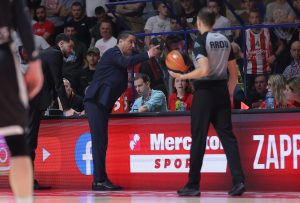 SVE JE POD KONTROLOM: Janis Sferopulos se javio sa priprema Zvezde i poslao poruku navijačima! (VIDEO)