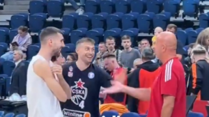 DANAS NEĆETE VIDETI BOLJI VIDEO: Aleksa sa Zvezdinim saigračem iz reprezentacije blista pre utakmice! (VIDEO)