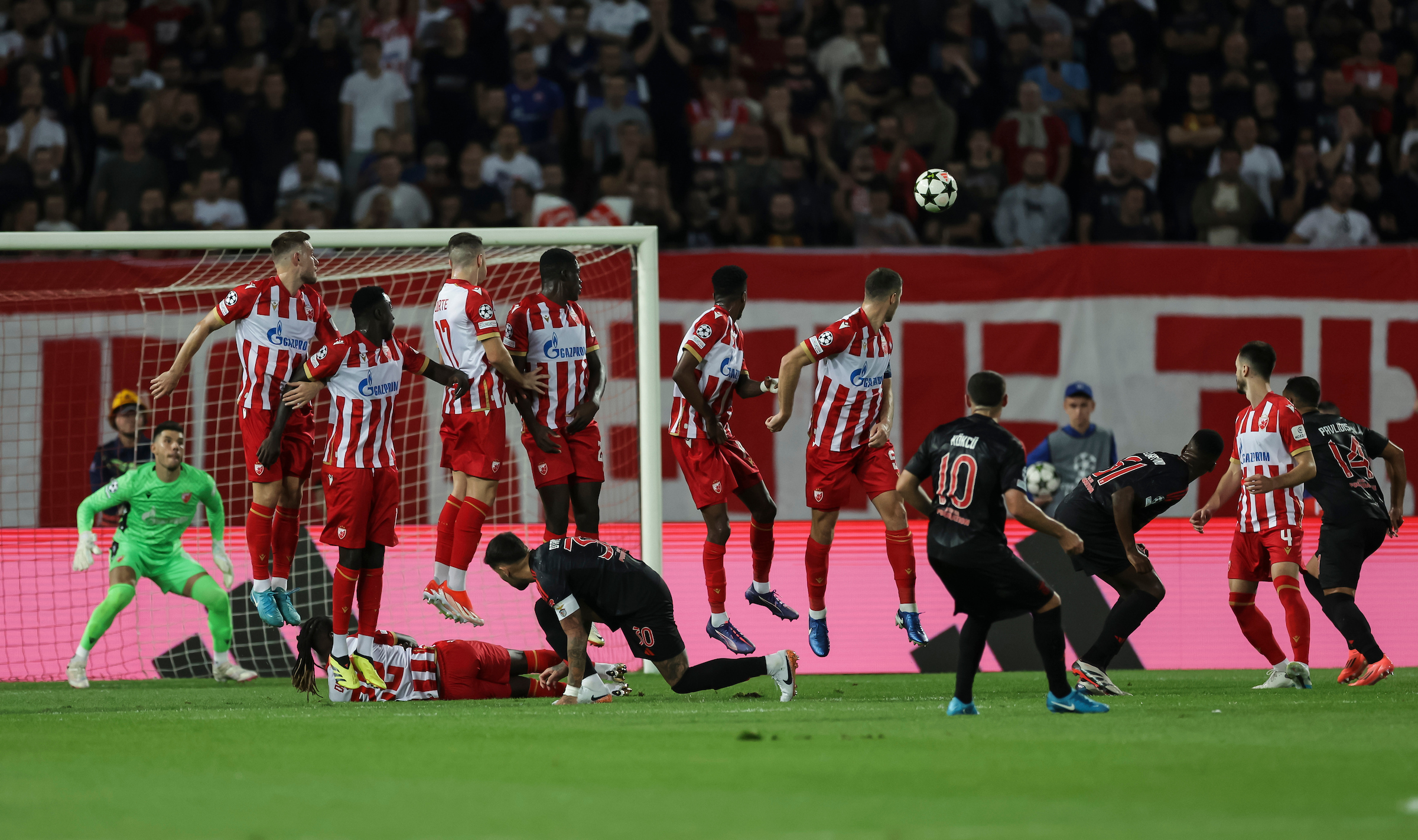 Crvena Zvezda v Benfika UEFA Champions League