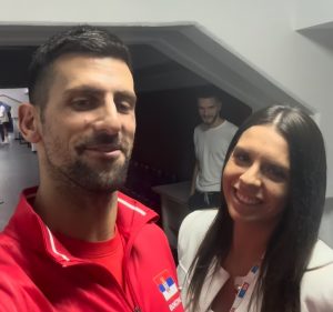NOVAK ĐOKOVIĆ SE OBRATIO FUDBALERIMA ZVEZDE: Najveći svih vremena poslao moćnu poruku i poželeo sreću fudbalerima! (VIDEO)
