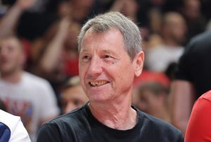 PITALI SU MOKU SLAVNIĆA ŠTA MISLI O PEŠIĆEVOM POVLAČENJU: „On je dobio mnogo više kritika nego što je zaslužio, možda se umorio!“