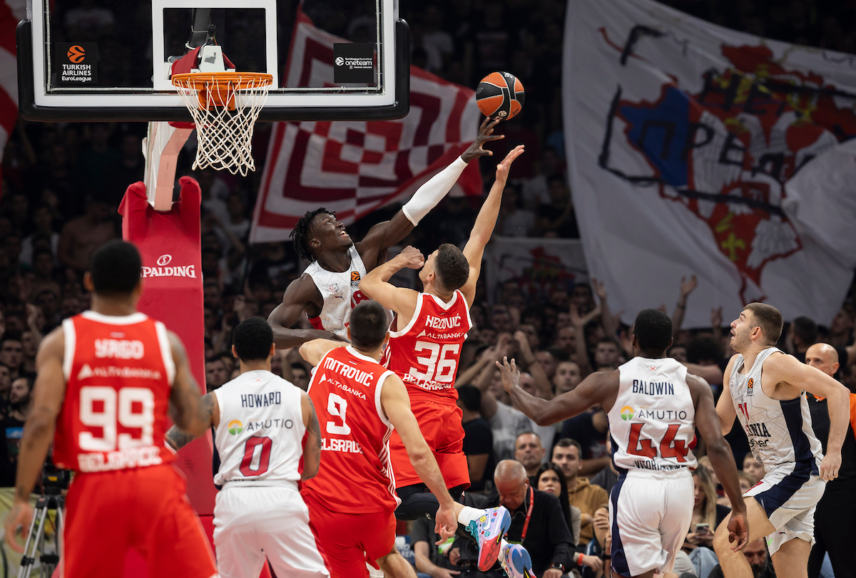 Crvena Zvezda v Baskonia Vitoria Gasteiz Turkish Airlines EuroLeague