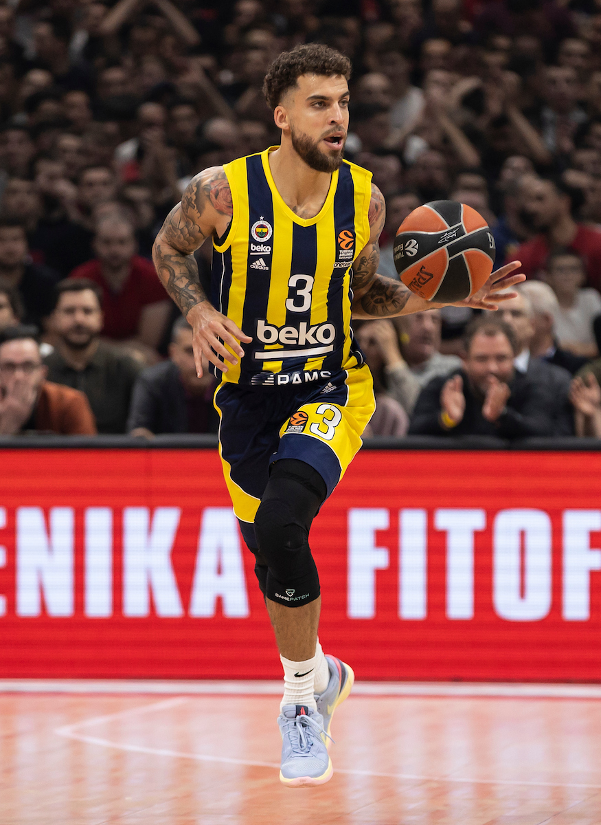 Crvena Zvezda v Fenerbahce Istanbul 2023/2024 Turkish Airlines EuroLeague