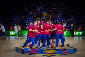 BARSELONA JE OVE SEZONE UKLETA: Prvi plej doživeo tešku povredu, njegova zamena se povredila na debiju!