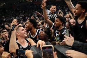 DVE POBEDE, PA VELIKI POKLON ZA GROBARE? Partizan zainteresovan za igrača sa preko 600 NBA mečeva! (VIDEO)