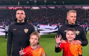 U BOSNI NAPADAJU DETE JER VOLI SRBIJU: Komšijama smetaju podignuta tri prsta od strane mališana?! (FOTO)