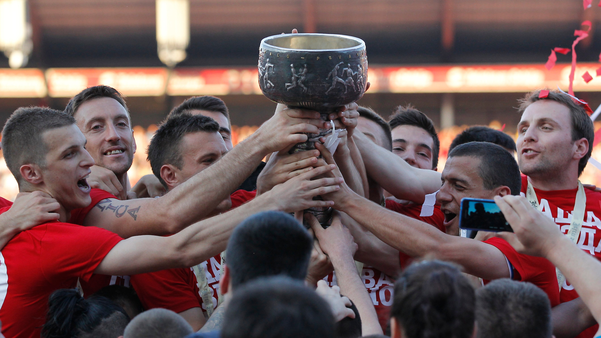 CRVENA ZVEZDA OFK BEOGRAD TITULA JELEN SUPER LEAGUE 2013 2014