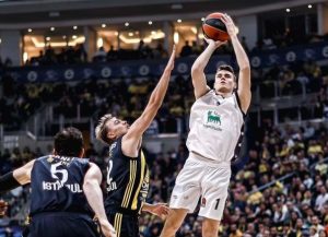 ARMANI JE OPET U MODI: Mirotić i ekipa srušili Fenerbahče u sred Istanbula! (FOTO)