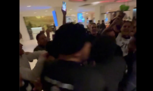 LUDNICA U BERLINSKOM HOTELU: „Gde god ti da igraš tu su tvoji Grobari!“ (VIDEO)