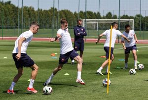 BOMBA NA POMOLU?! Crvena zvezda želi fudbalera koji je odigrao preko 30 utakmica za reprezentaciju Srbije! (FOTO)