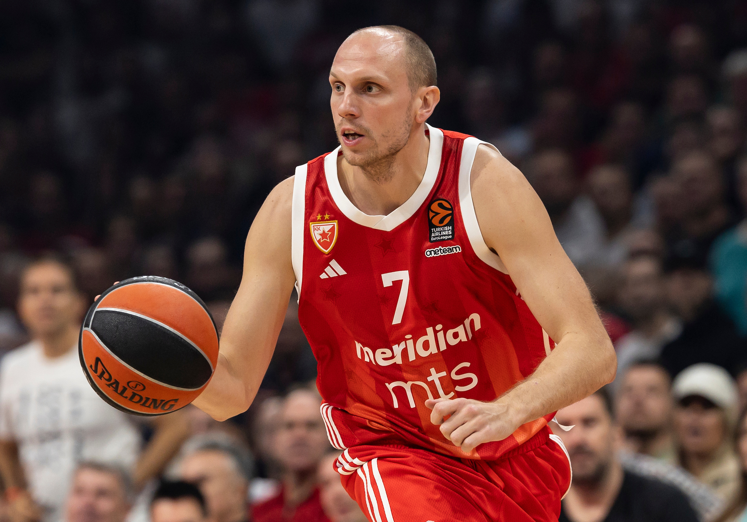 Crvena Zvezda v Baskonia Vitoria Gasteiz Turkish Airlines EuroLeague