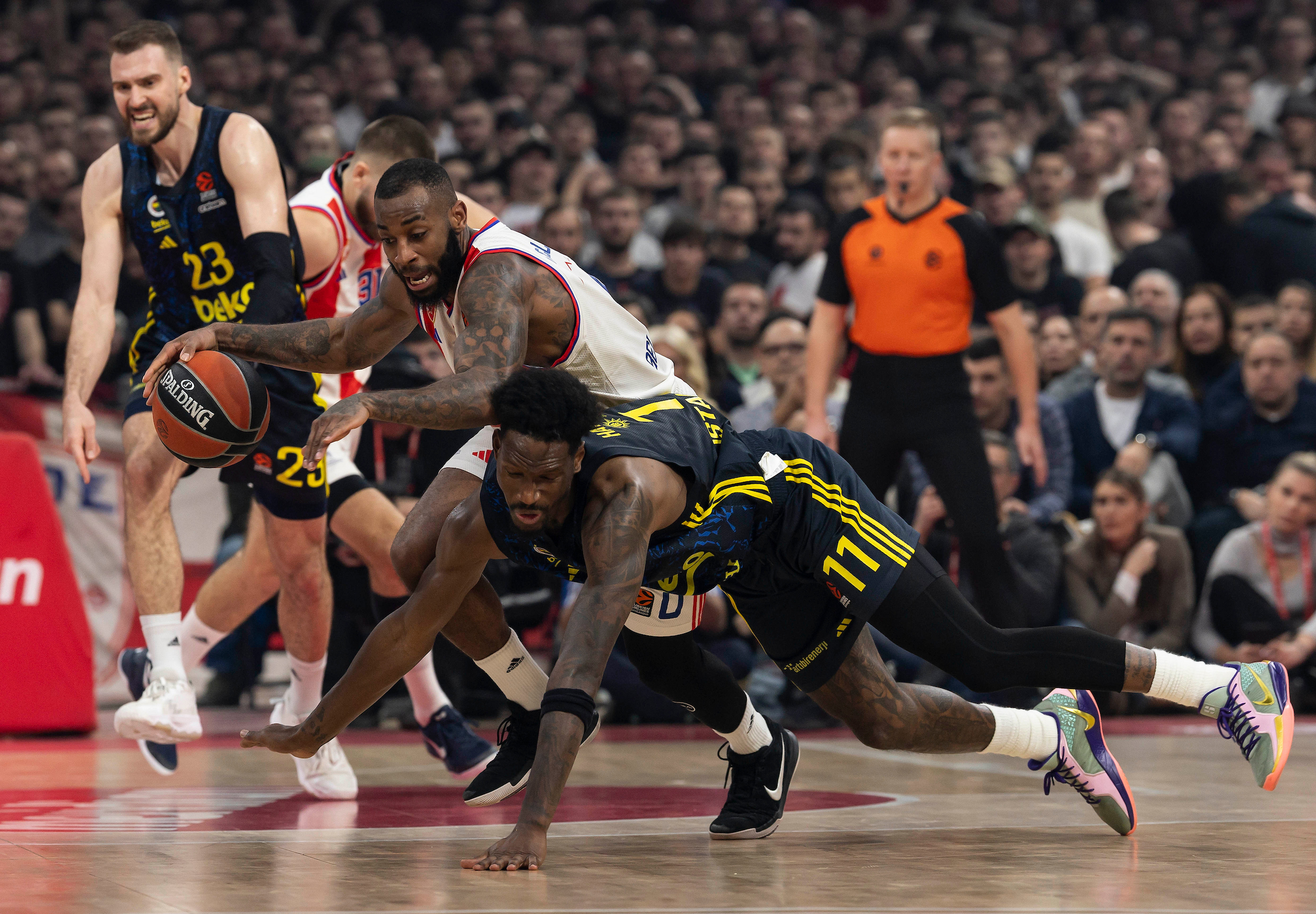 Crvena Zvezda Meridianbet Belgrade v Fenerbahce Istanbul Turkish Airlines EuroLeague