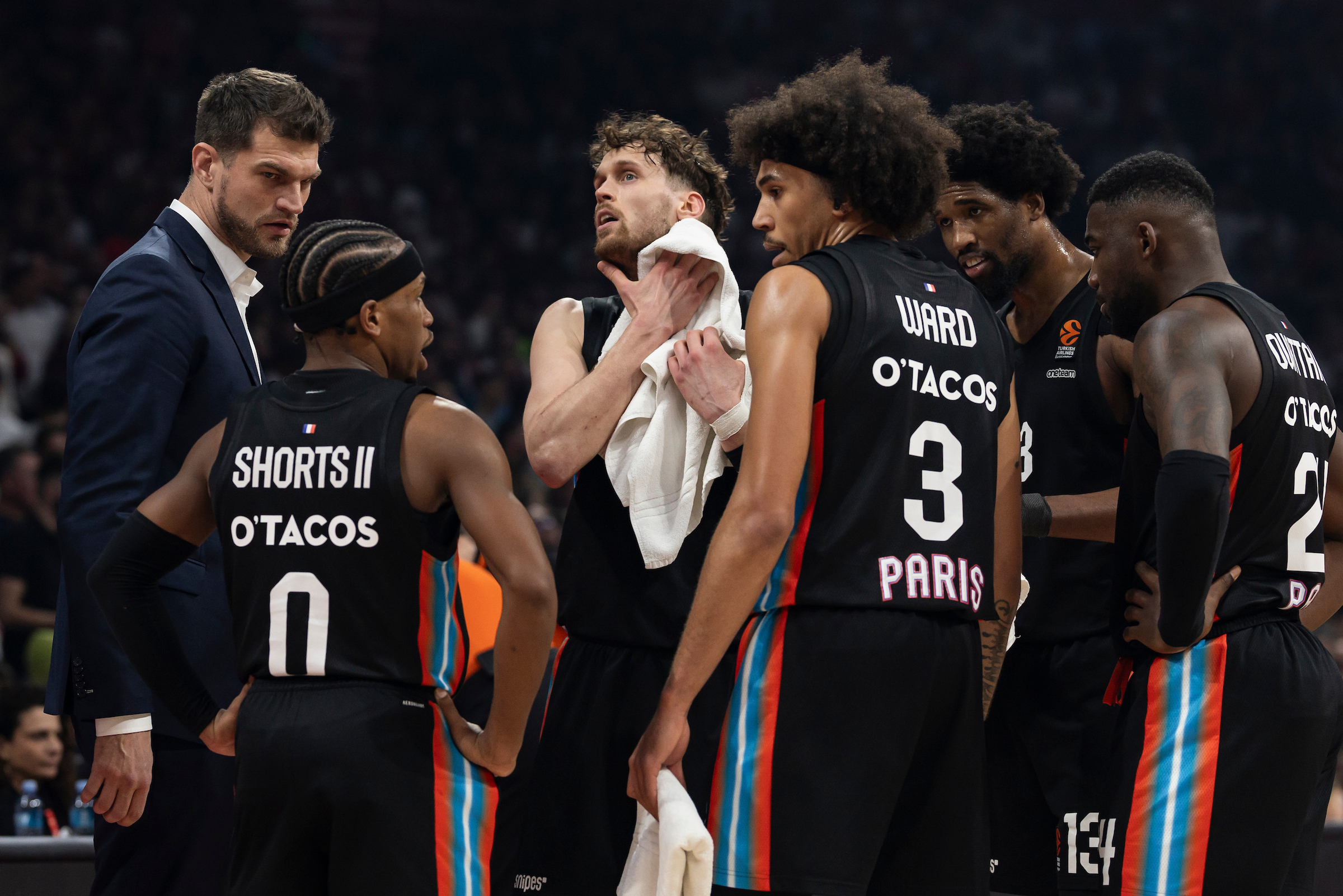 Crvena Zvezda Meridianbet Belgrade v Paris Turkish Airlines EuroLeague