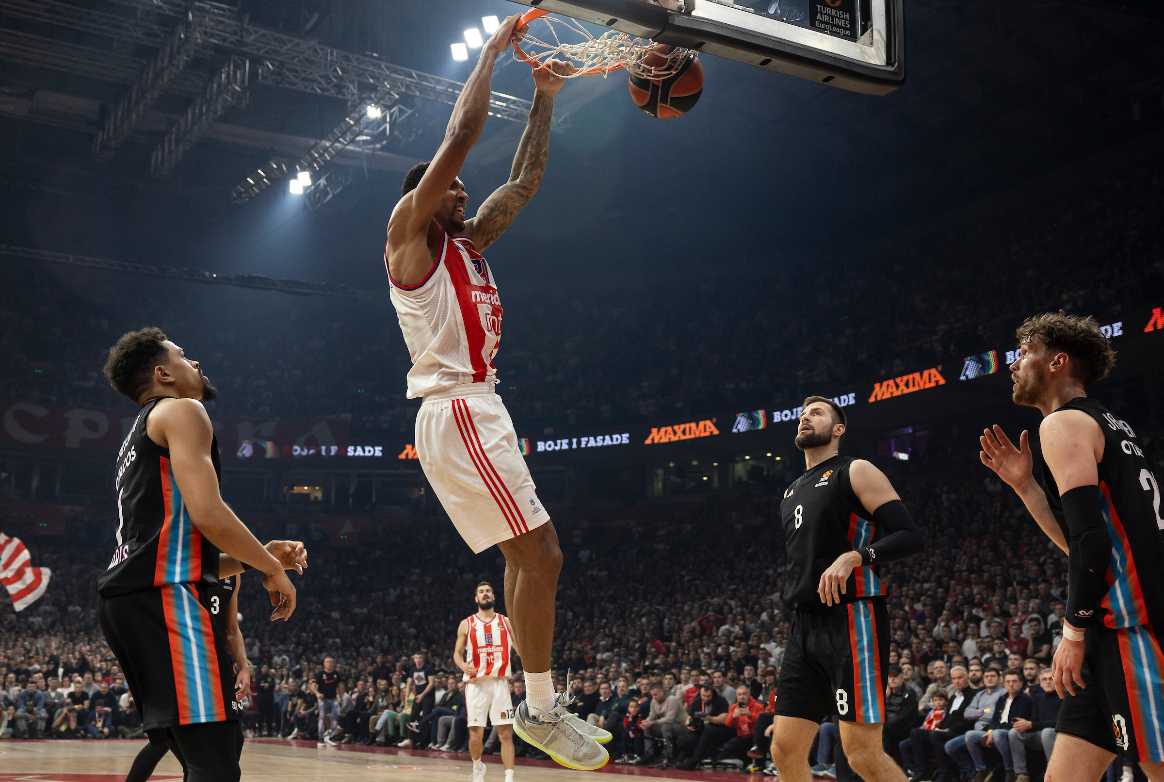 Crvena Zvezda Meridianbet Belgrade v Paris Turkish Airlines EuroLeague