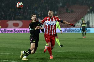 (TVITOVI) DELIJE UDARILE NA KAPITENA NAKON PORAZA OD PSV-A: „Spajiću da se ne ljubimo“