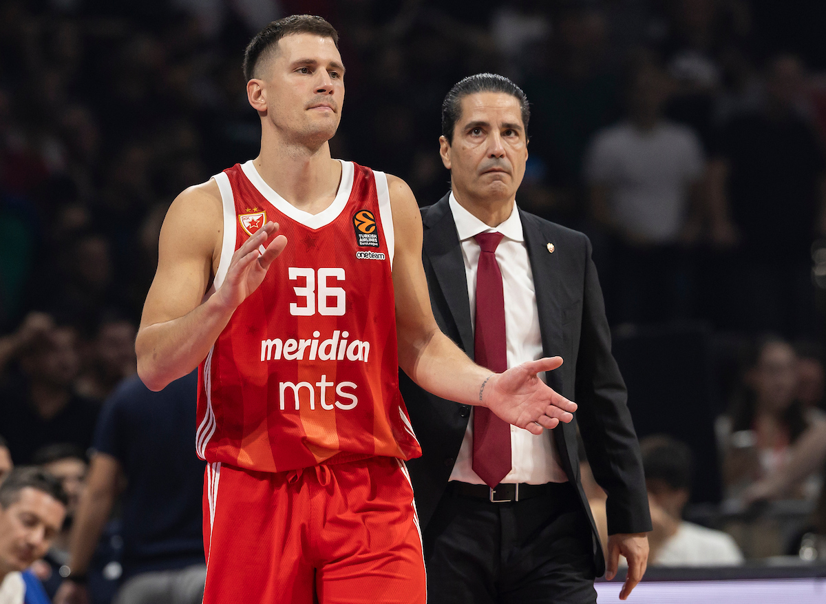 Crvena Zvezda v Baskonia Vitoria Gasteiz Turkish Airlines EuroLeague