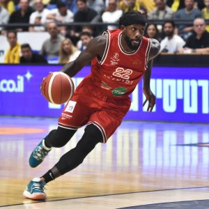 VELIKA PRILIKA ZA EVROLIGAŠE!? Igrač sa dugogdišnjim NBA iskustvom napustio Hapoel! (FOTO)