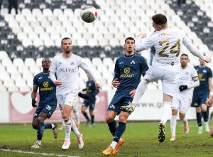 UF, KAKVA PORUKA: Defanzivac Čukaričkog završio sezonu, pa poručio – ‘Tata će pobediti!’ (VIDEO)