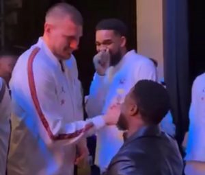 ‘LUD KAO STRUJA’: Svi pričaju o susretu Nikole Jokića i Kevina Harta! (VIDEO)