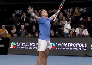 SENZACIJA U MARSEJU: Hamad Međedović eliminisao favorizovanog Rusa! (VIDEO)