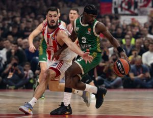 PRESUDIO ZVEZDI PA PRODUŽIO UGOVOR: Silvan Francisko ostaje u Žalgirisu!