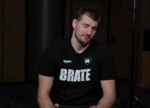 MOJA DECA MORAJU DA PRIČAJU SRPSKI, TO JE VAŽNO: Nikola Jokić progovorio o privatnom životu, naglasio veliku zahvalnost supruzi! (VIDEO)