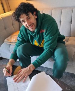 VASILIJE MICIĆ STAVIO PARAF NA UGOVOR: Reprezentativac Srbije doneo odluku za budućnost svoje karijere! (FOTO)