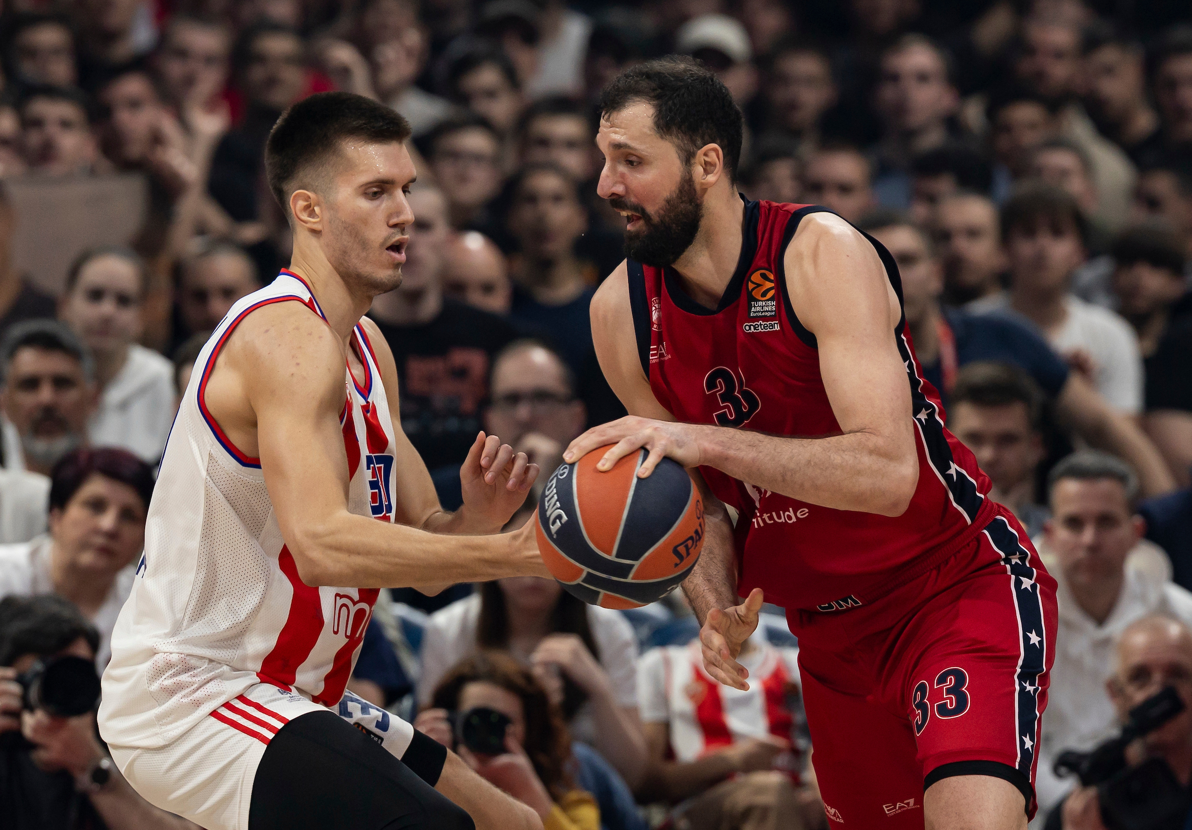 Crvena Zvezda Meridianbet Belgrade v EA7 Emporio Armani Milan Turkish Airlines EuroLeague