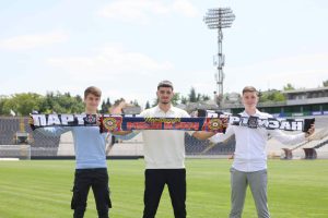 PARTIZAN NEGUJE SVOJU BUDUĆNOST: Ugovor i stipendije najtalentovanijima!