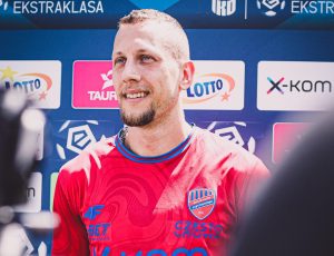 SRPSKI ŠTOPER SA 11 PEHARA U SVOJIM VITRINAMA: Milan Rundić za HotSport otkriva da se i dalje nada reprezentativnom pozivu, ali i karijeri u Seriji A! (VIDEO)