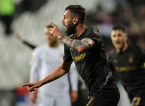 UPRAVA I ŠĆEKIĆ NISU PRONAŠLI ZAJEDNIČKI JEZIK: Vezista crno-belih menja sredinu, moguć je povratak u crnogorski fudbal!