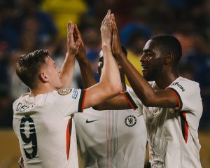 BRŽI OD SUDIJSKOG ZVIŽDUKA: Čelsi rešio sve dileme u nadoknadi i prošao u osminu finala!